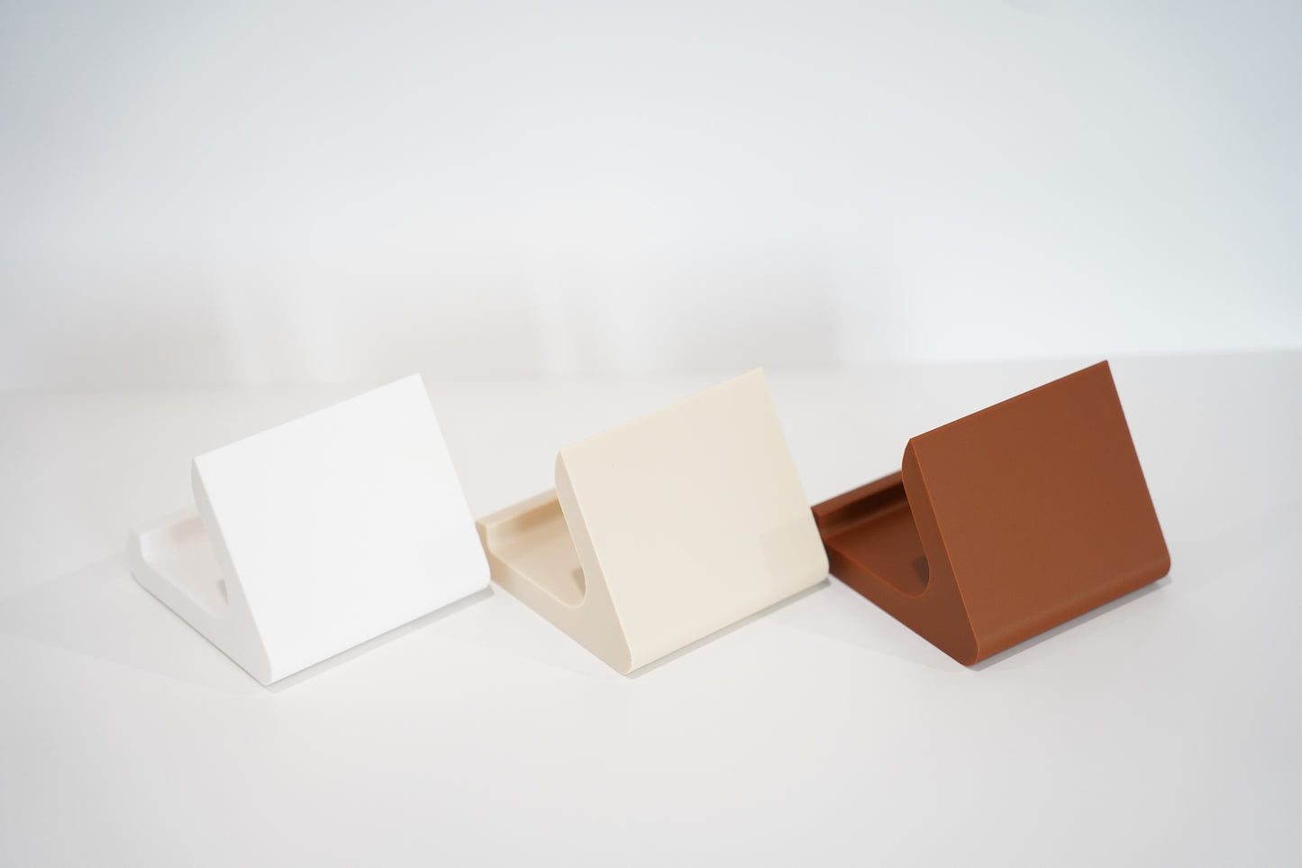 Basic Phone Stand - The Wave