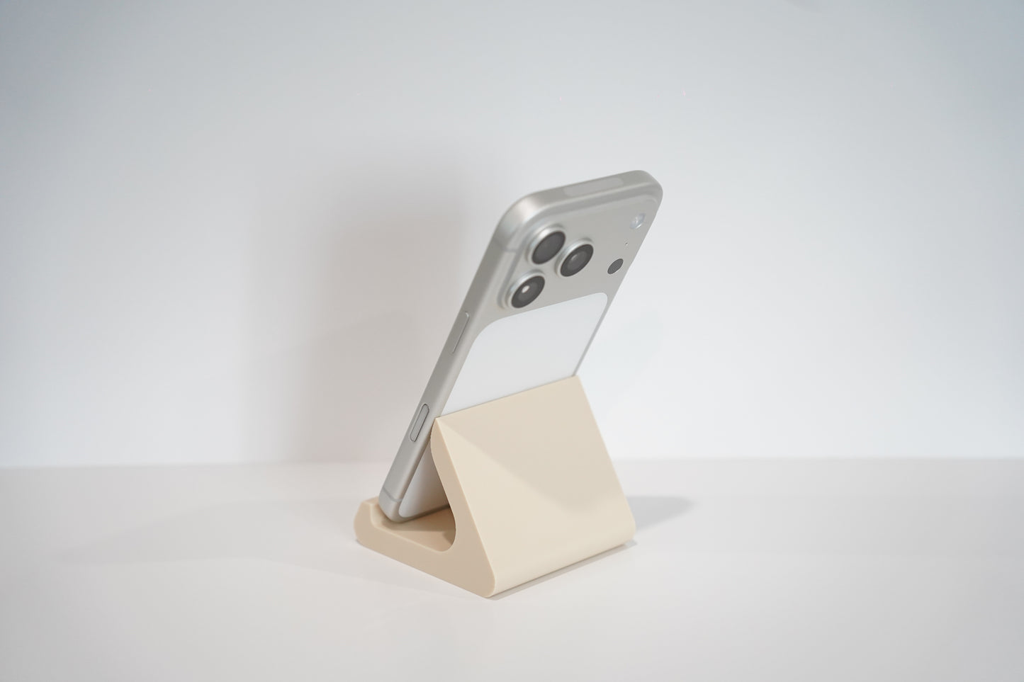 Basic Phone Stand - The Wave