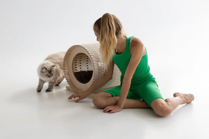 A cozy house for your pet. Cats Dogs Condo & Bed & House